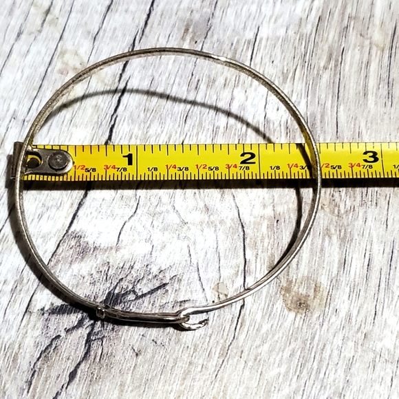 Hammered & Smooth Bracelet. - Picture 5 of 5